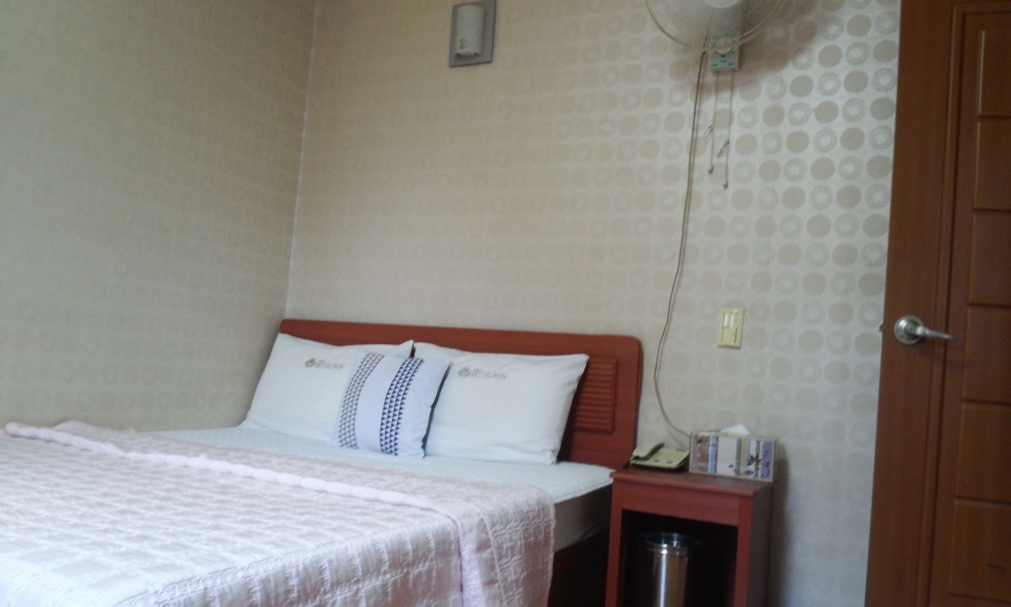 Nampo One Motel Μπουσάν Εξωτερικό φωτογραφία